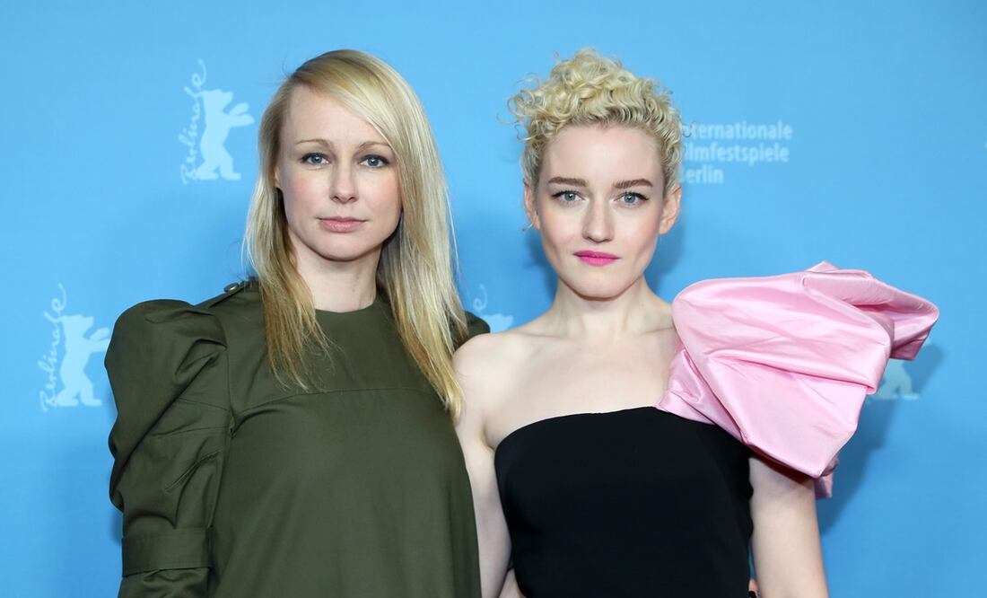 Kitty Green y Julia Garner. Foto: EFE