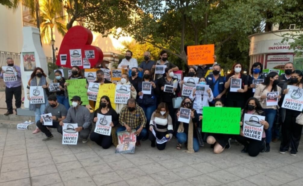 Periodistas se manifiestan en Segob; minuto a minuto de las protestas en todo el país