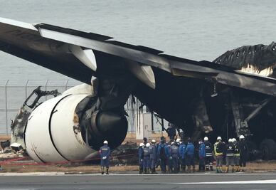 Avión implicado en accidente en Japón no tenía permiso para despegar, revelan