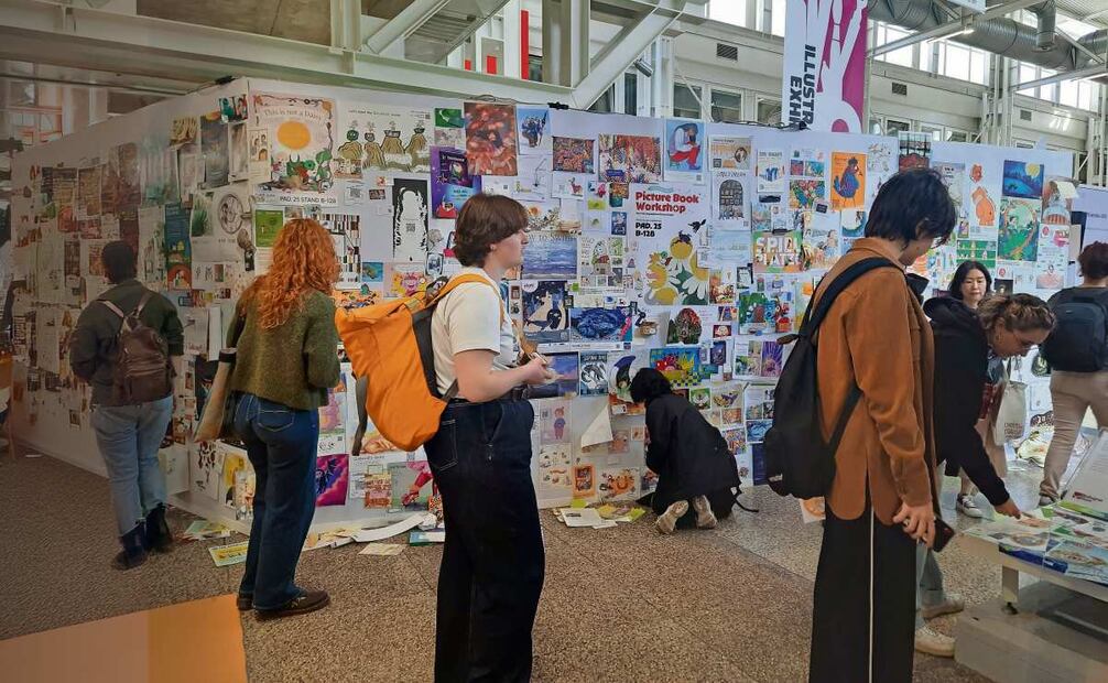 Feria de Bolonia: sin ideologías ni guerras, lectura libre para los niños. (01/04/2025) Foto: Especial
