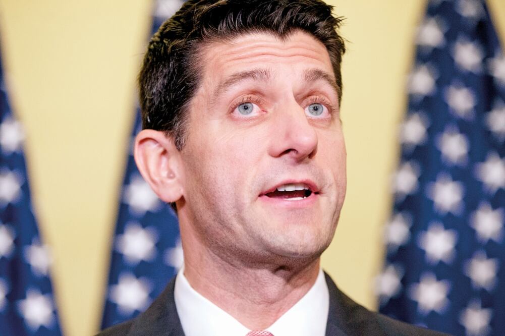 Paul Ryan, líder de la Cámara de Representantes, habla a la prensa en el Capitolio, en Washington, el 28 de octubre pasado (CAROLYN KASTER. AP)