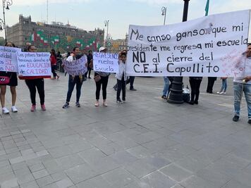 Niños piden a AMLO restituir su escuela