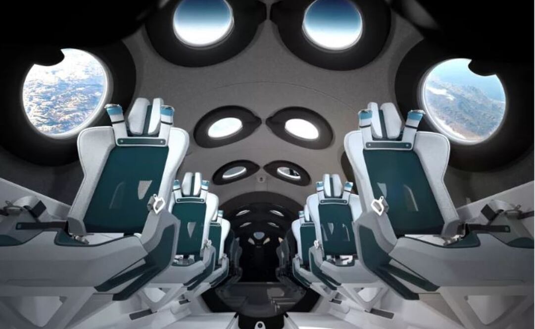 La nave fue presentada por  Virgin Galactic. 