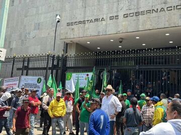 Integrantes de la Unión de Trabajadores Agricultores bloquean 2 puntos de CDMX; conoce las vialidades afectadas