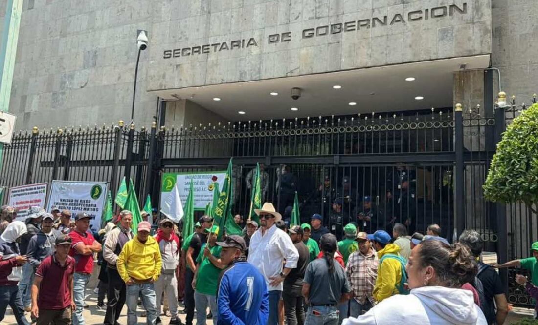 Manifestantes de la UNTA bloquean 2 puntos de la CDMX (09/04/2025). Foto: Especial