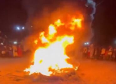 VIDEO Conmoción en Senegal por exhumación y quema del cuerpo de un hombre supuestamente homosexual