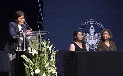 Rectora de la BUAP preside ceremonia de graduación de egresados de Licenciatura en Biotecnología; celebra pasión por la ciencia