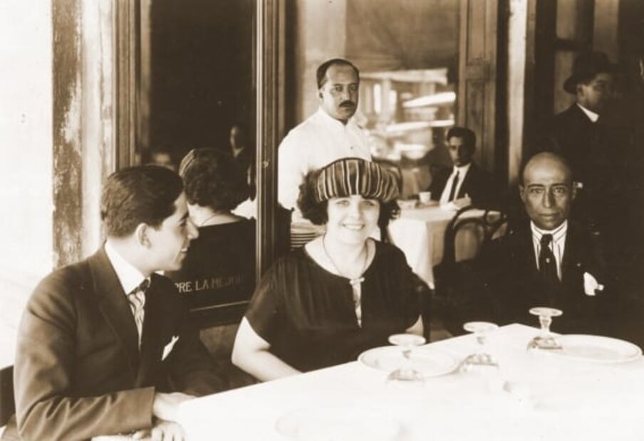 La historia del famoso fakir que duró 20 días clavado y fue visitado por Pedro Infante y Esperanza Iris