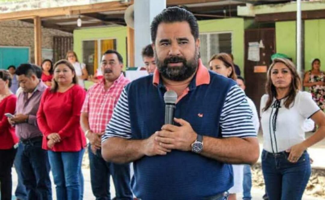 Roban medio millón de pesos a exalcalde de Motul, Yucatán, durante Grito de Independencia (16/09/2025). Foto: Especial