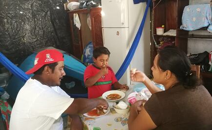 ​Familia en Juchitán celebra Navidad en medio del desastre