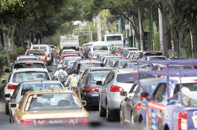 Nueva plaza comercial Oasis incrementa caos vial del lugar