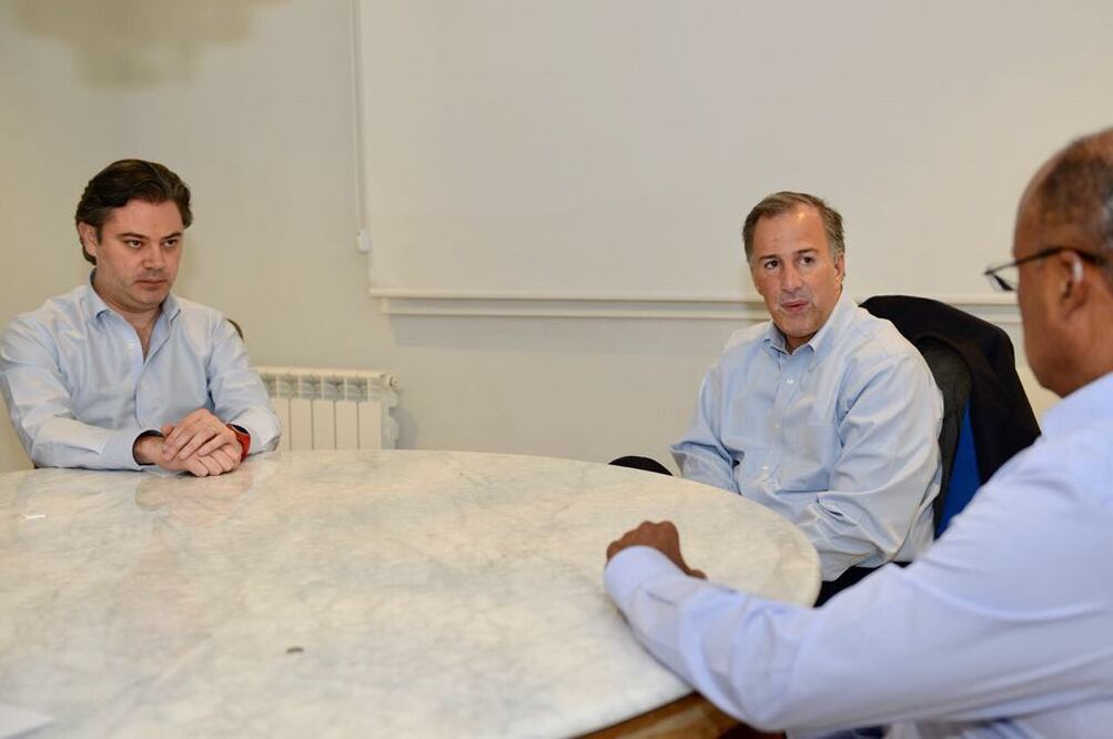 Meade publica foto con Nuño y Juárez; llama a "no confundirse"