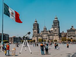 Planetario y proyecciones en el Zócalo de las Ciencias