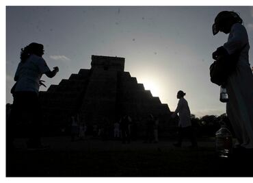 Festejos austeros para recibir 2017 en comunidades mayas