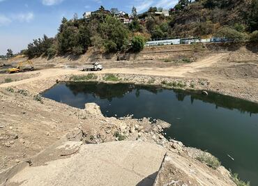 Peste en la presa El Capulín es insoportable, dicen