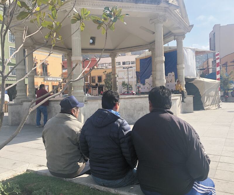 Tres de los policías señalados de tener relación con criminales denuncian que fueron marcados por el gobierno de Felipe Calderón. Fotos: Dinorath Mota