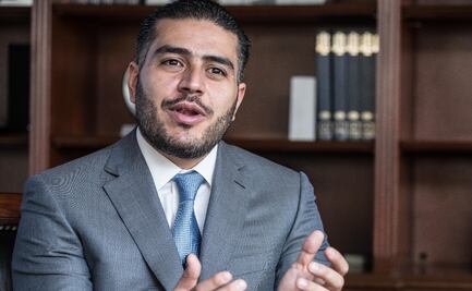 Sujeto se identifica como asesor de García Harfuch y denuncia robo de 25 mil pesos