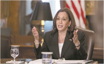 Regresa avión de Kamala Harris a Base Andrews tras problema técnico