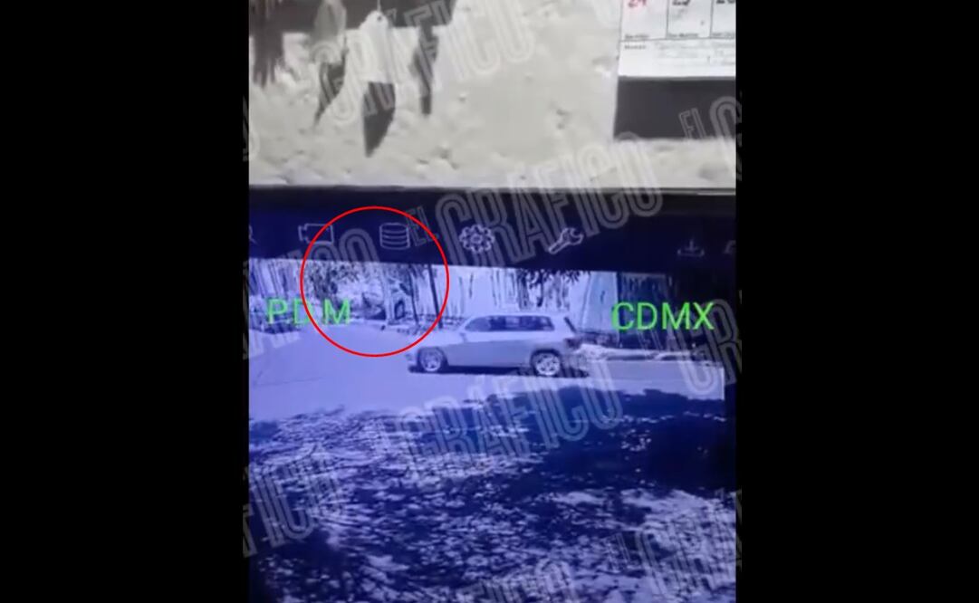 Momento en que la camioneta BMW cae a una excavación de 40 metros de profundidad. Foto: captura de video