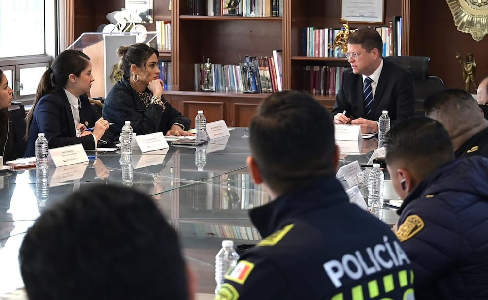 Alcaldesa de Cuauhtémoc y Pablo Vázquez realizan reunión; fortalecen intercambio de información y definen acciones conjuntas de seguridad.
Foto: Especial.