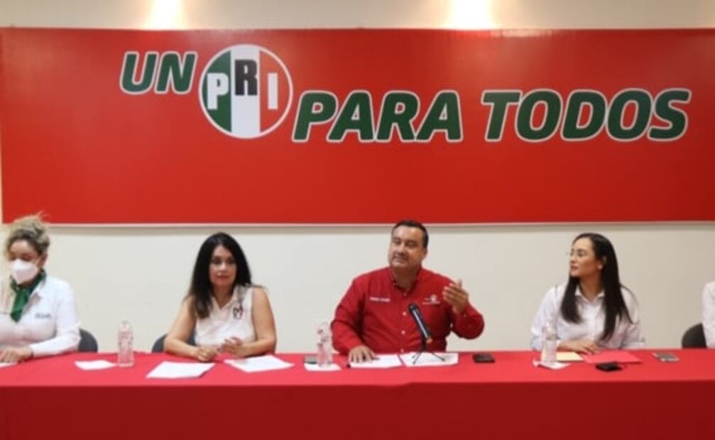 Priistas de varios estados se suman a denuncia contra Layda Sansores