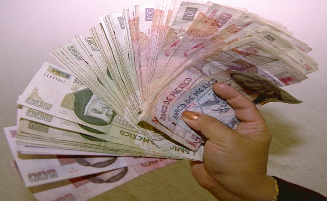 Suma 7.6 bdp deuda pública; acelera su alza en trimestre