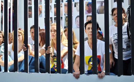 Tintori pide a Maduro otorgar indulto a López