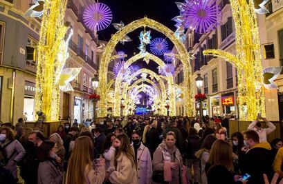 Navidad y Año Nuevo traerán consigo regalos y rebrote de Covid: UNAM