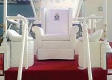 Listo, el papamóvil hecho en México