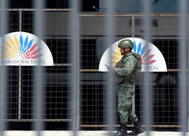 Corte Constitucional de Ecuador rechaza demandas contra la disolución del Parlamento