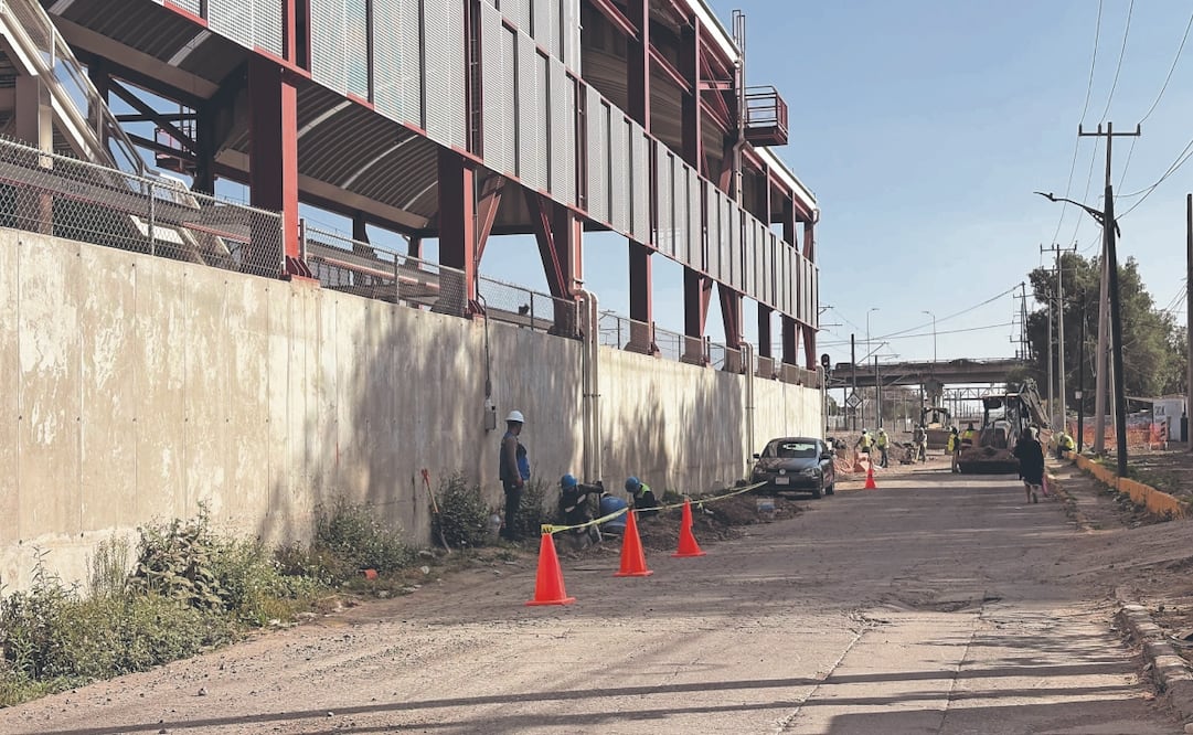 Habitantes de la zona de ampliación del Tren Suburbano hacia el AIFA se quejaron por no tener acceso a la estación. Foto: Arturo Contreras/ EL UNIVERSAL