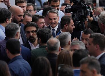 Kyriakos Mitsotakis persigue la mayoría absoluta