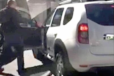 Declara ante el MP dueño de Ferrari por golpiza de guarura