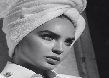 Con un look galáctico, Belinda roba las miradas en La Voz