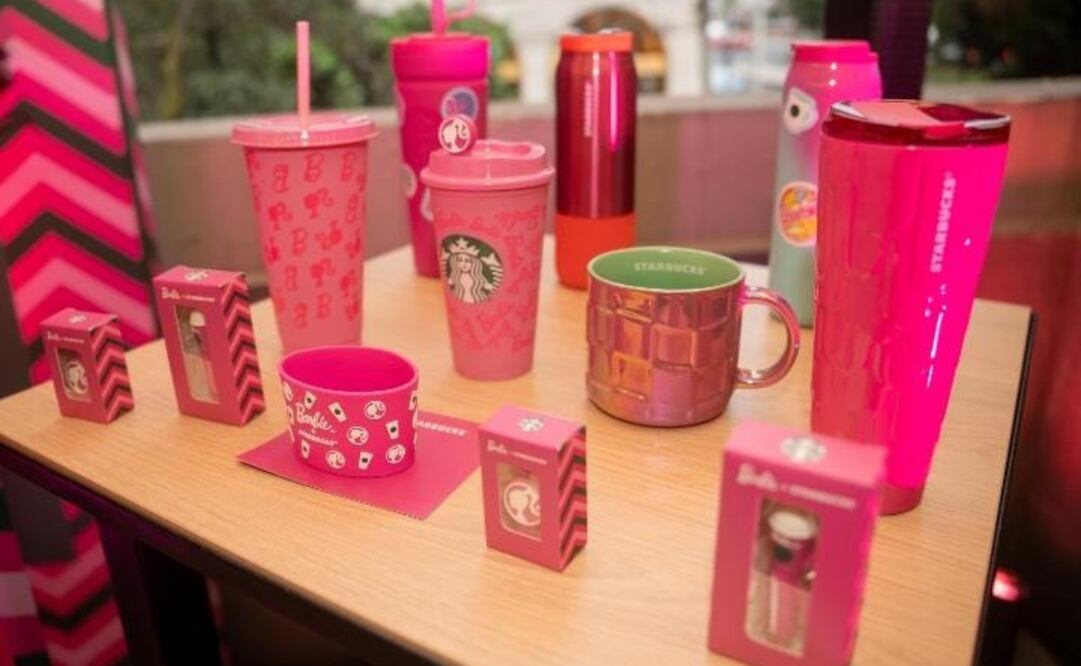 Starbucks y Barbie crearon 9 diseños para la línea única de accesorios que representan la esencia de la muñeca más glamourosa de todos los tiempos. Foto: cortesía Starbucks