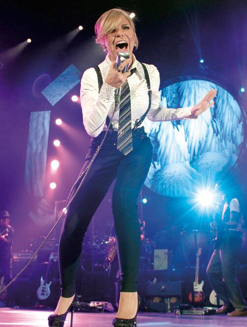 La cantante divide su espectáculos: su lado masculino y su lado femenino (AGUSTÍN SALINAS. EL UNIVERSAL)