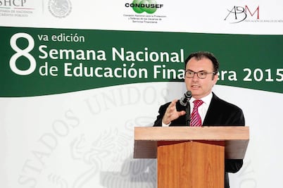 La educación financiera evita riesgo patrimonial: Videgaray
