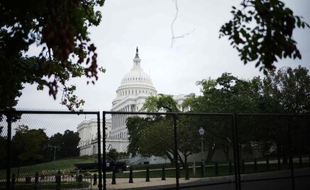 Se desata incendio en un edificio cerca del Capitolio de Estados Unidos
