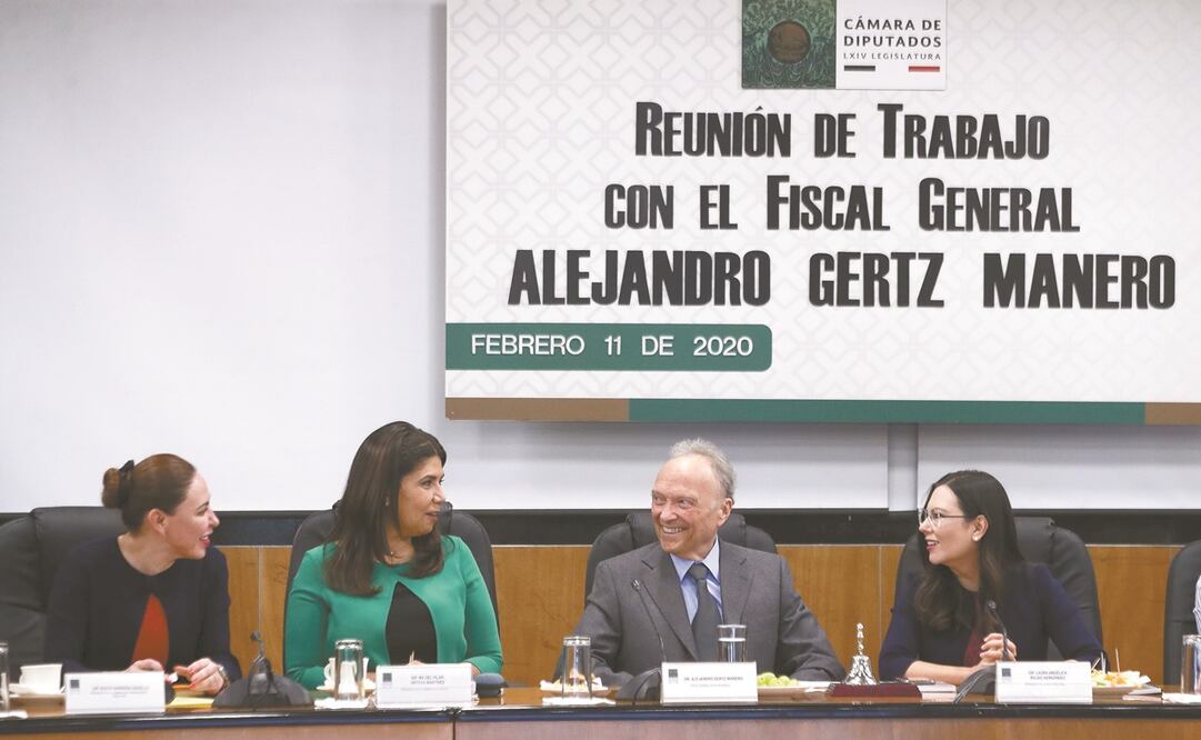 Las legisladoras y el fiscal Gertz Manero reconocieron que no se debe eliminar ese tipo penal, sino, en su caso, fortalecerse. Foto: DIEGO SIMÓN. EL UNIVERSAL