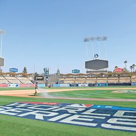 Dodgers va por la remontada ante Red Sox