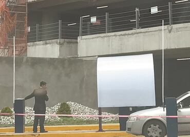 Vecinos urgen terminar obras en la Plaza Satélite