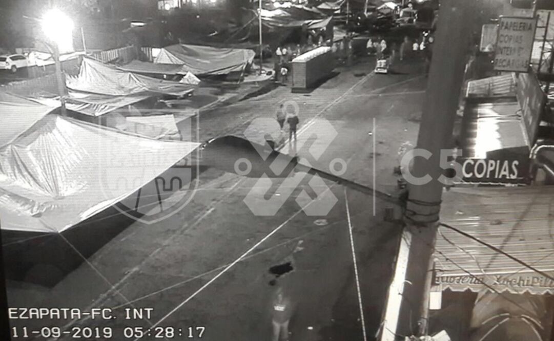 Plantón en Congreso de la Unión. Foto: Twitter @C5_CDMX