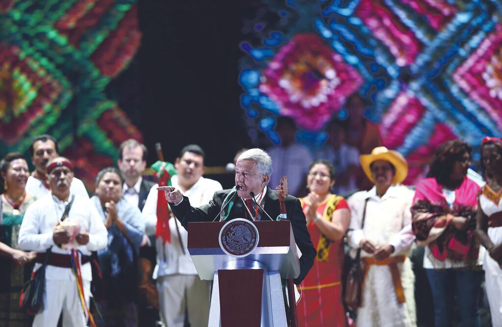 López Obrador durante su toma de posesión en la explanada del Zócalo. Foto: Archivo / El Universal