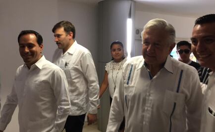 Recibe Mauricio Vila a AMLO en Mérida