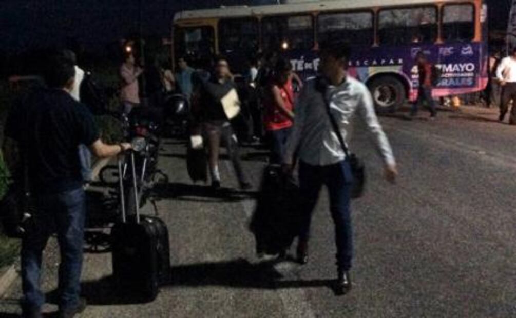 CNTE bloquea acceso a aeropuerto de Chiapas