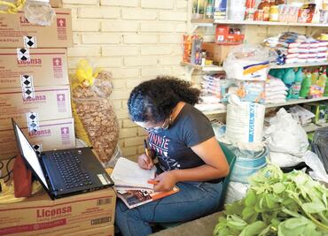 Gobierno debe dotar de paquete digital a familias, plantea Cepal