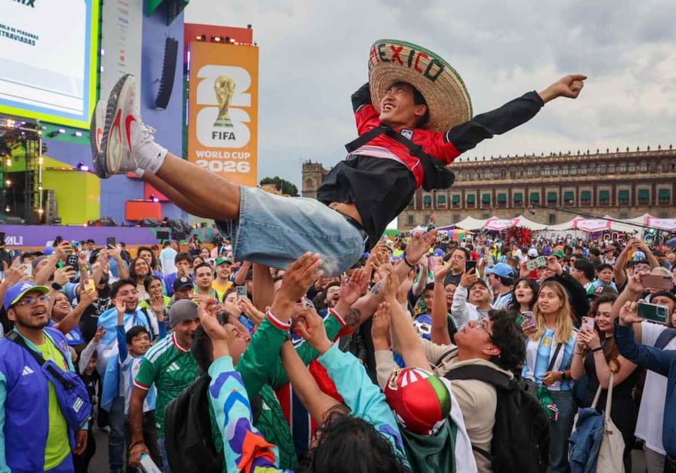 Fan Fest del Zócalo ha recibido 412 mil visitantes; es la sede mundialista “más exitosa”, señala Brugada. Foto: Luis Camacho / EL UNIVERSAL