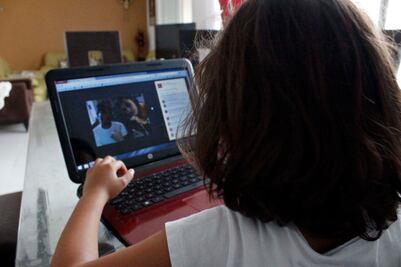 EU bloquea entrada de estudiantes extranjeros con clases online