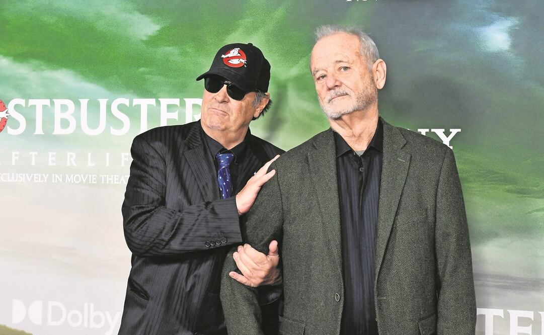 Los actores Dan Aykord y Bill Murray, del elenco de la película de los 80, desfilaron por la alfombra roja del AMC Lincoln Square Theater; ambos se dijeron felices y agradecidos por esta nueva reunión. Foto: AFP
