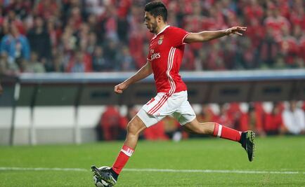 Raúl Jiménez anota, pero el Benfica cae